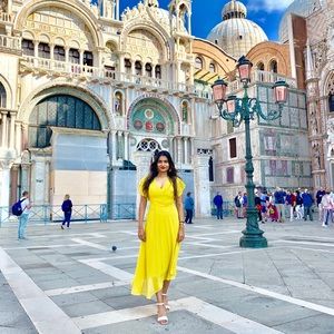 Yellow vacation dress